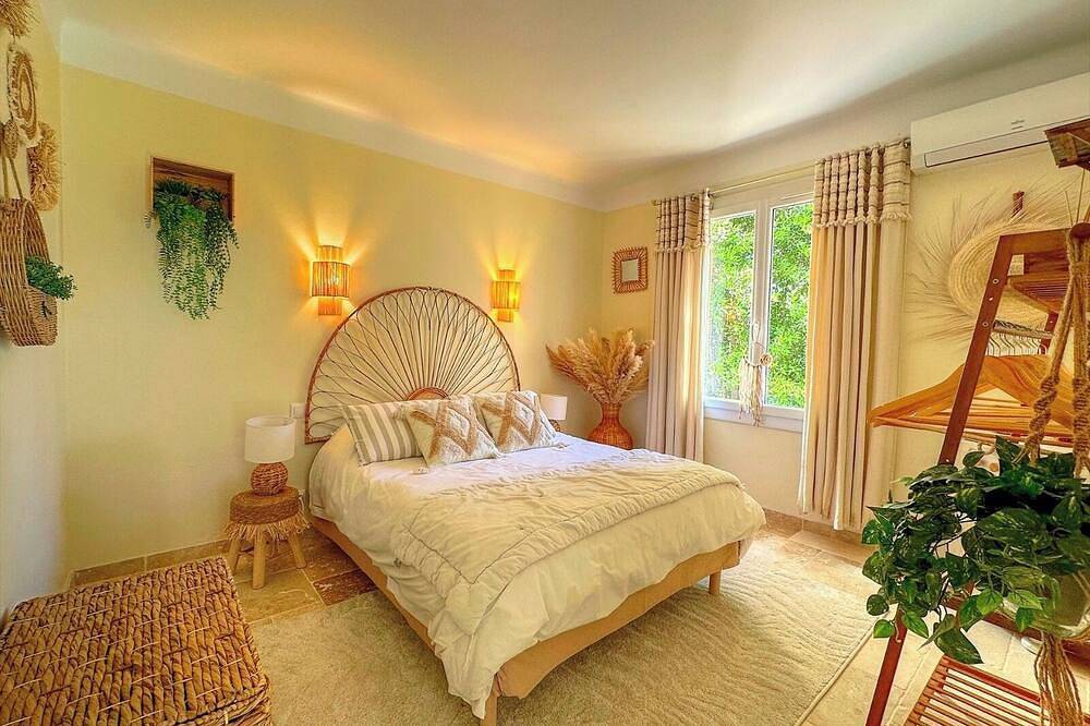 Exceptional villa for 14 people- Trans-en Provence in Trans-en-Provence, Draguignan Region