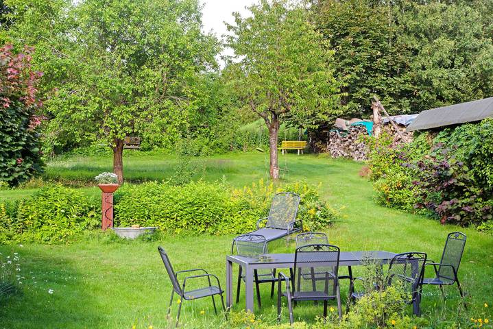 Ganze Wohnung, Ferienwohnung Königshof 3" mit Gemeinschaftsgarten, Balkon, Wi-Fi und Meinecardplus Gästekarte in Usseln, Willingen