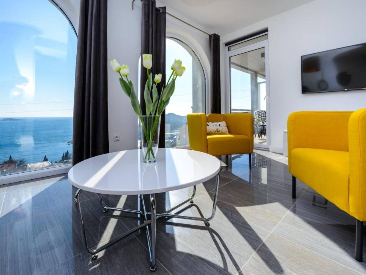 Cijeli apartman, Apartments Villa Capitano - Two Bedroom Apartment with Balcony and Sea View (Žuti) in Mlini, Dubrovačko-neretvanska županija