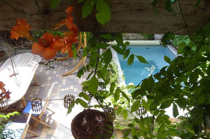 Location de vacances pour 8 personnes, avec Terrasse à Saint-Jean-de-Serres