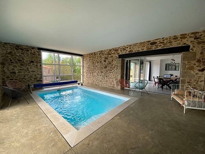 Gîte pour 12 personnes, avec jardin et terrasse à Saint-Paul-en-Pareds
