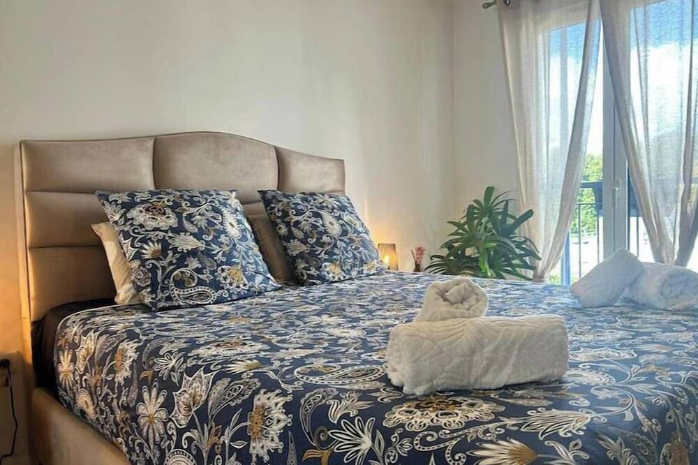 Apartamento entero, Le Timbaud, cosy T4, balcony, parking, just outside Paris in Drancy, Sena-Saint Denis