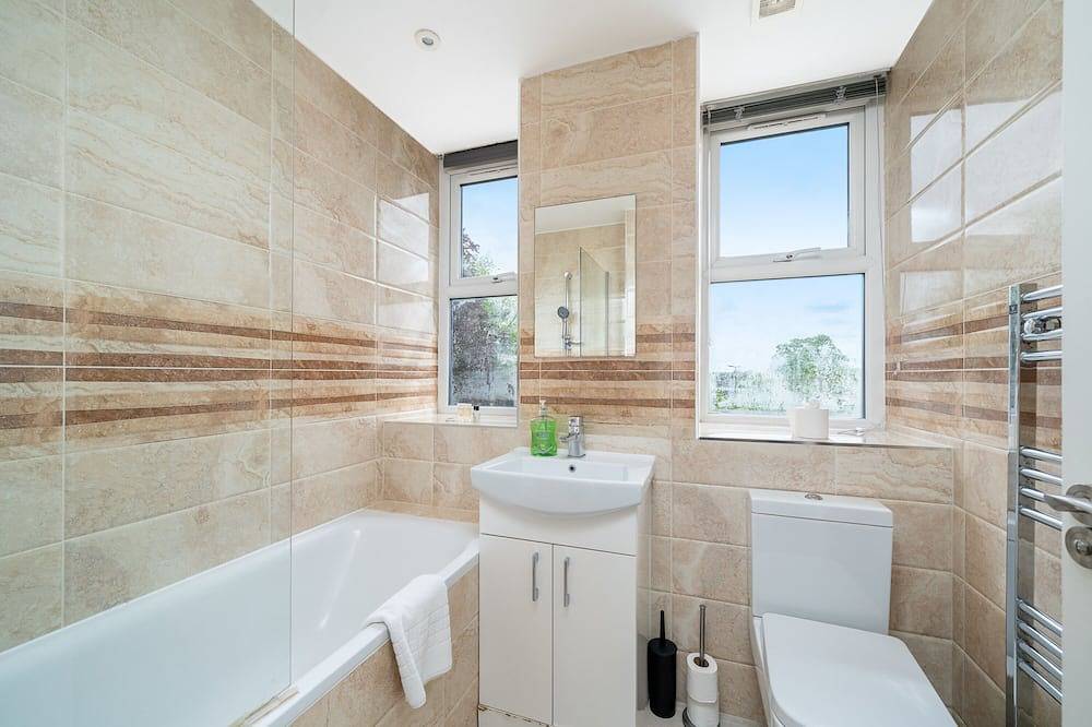 Entire apartment, Affordable 1 Bed Apartment in Aylesbury in Aylesbury, Buckinghamshire