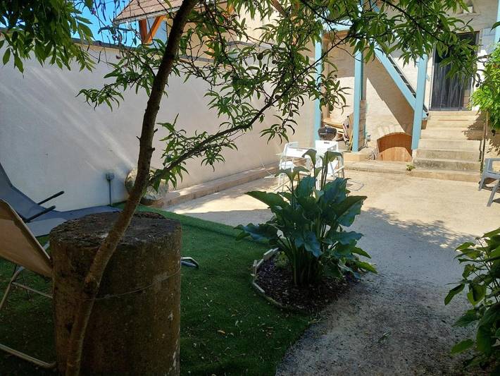 Location de vacances pour 4 personnes, avec vue et jardin à Saint-Gervais-en-Vallière - 4
