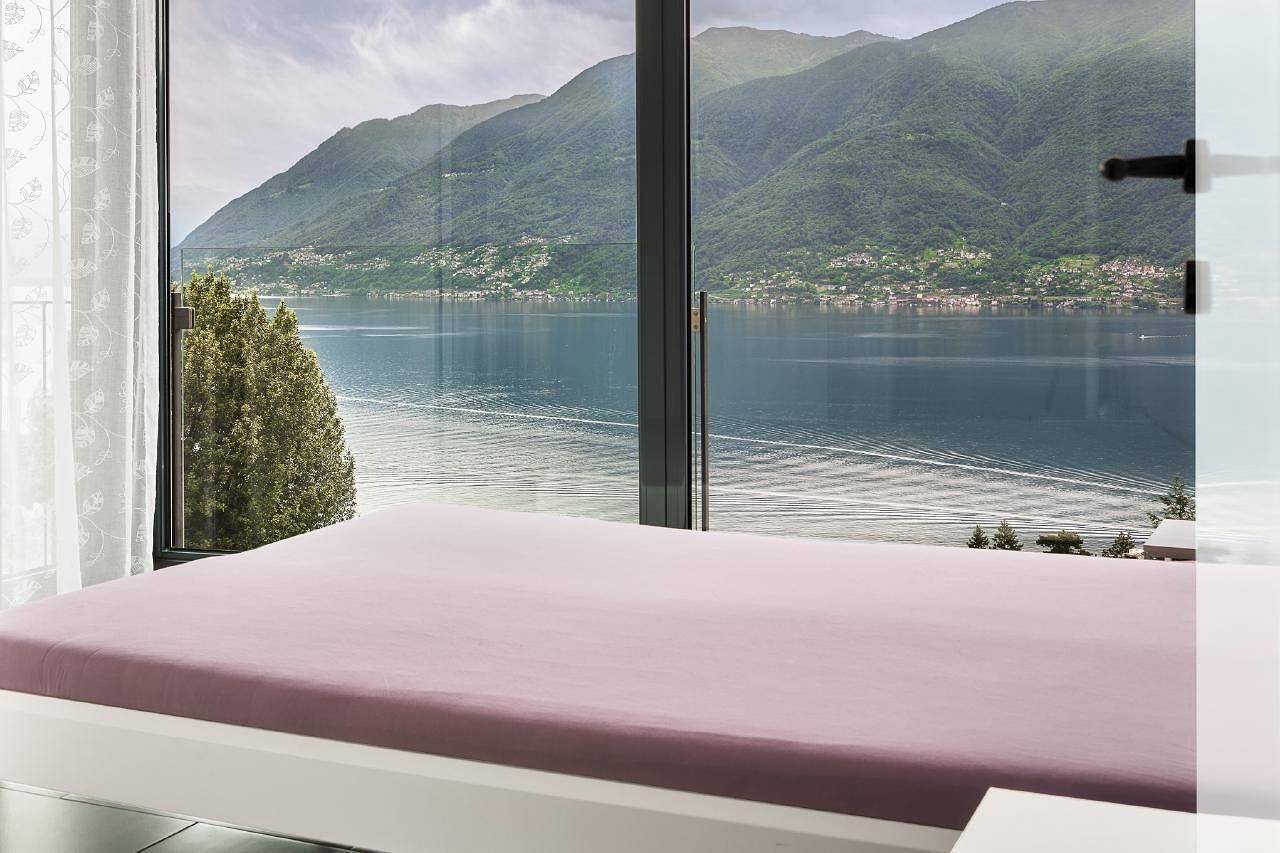 Ganze Ferienwohnung, Apt. "Panoramico" mit bombastischem See- & Bergblick in Brissago, Tessiner Alpen