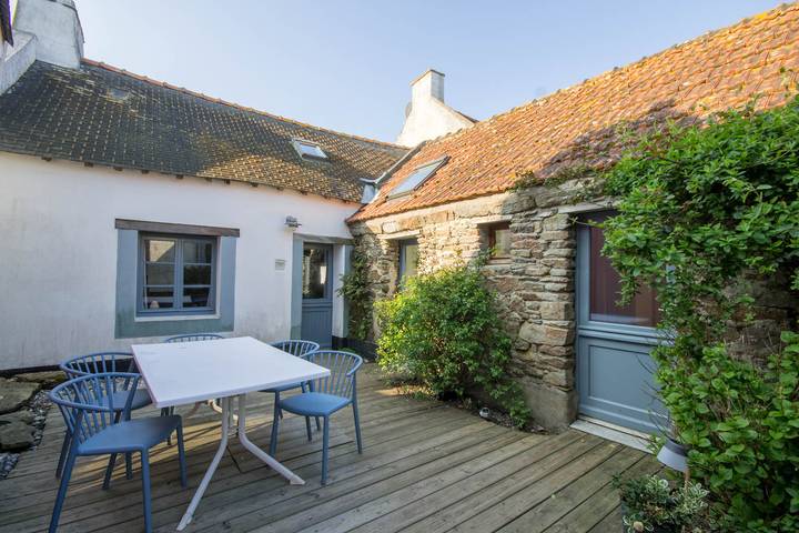 Gîte pour 4 personnes, avec jardin et terrasse, animaux acceptés à Belle-Île-en-Mer - 2