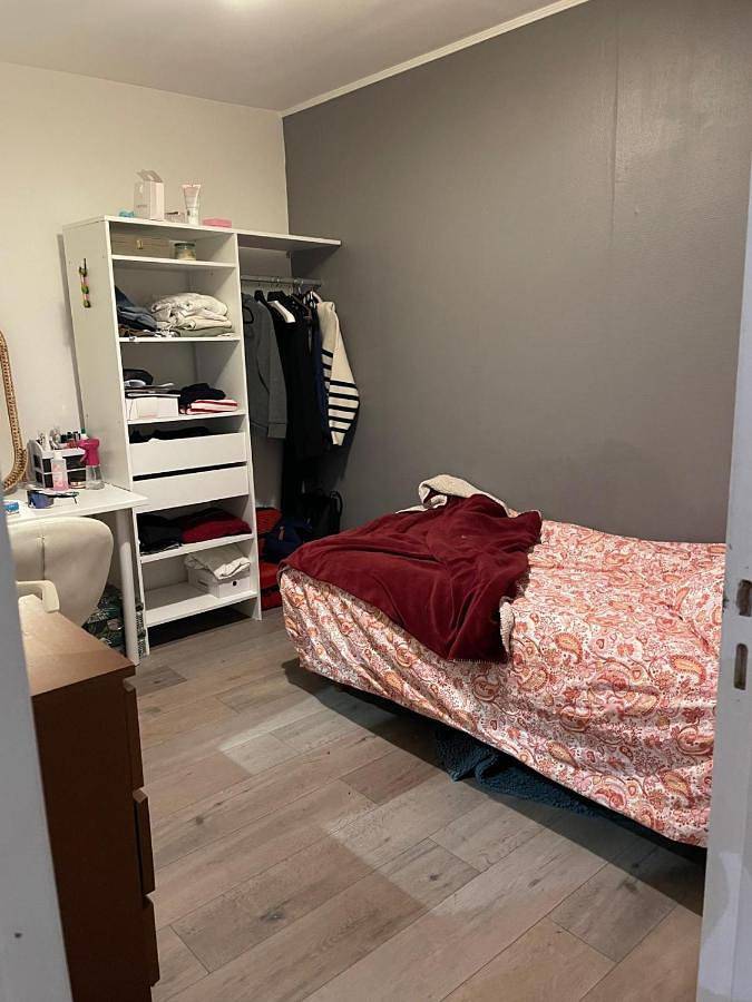 Appartement entier, One-Bedroom Apartment in Tousson, Parc naturel régional du Gâtinais français