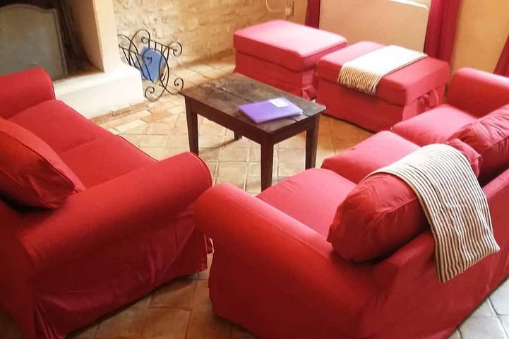 Gîte pour 10 personnes, avec jardin et jacuzzi à Saint-Restitut - 3