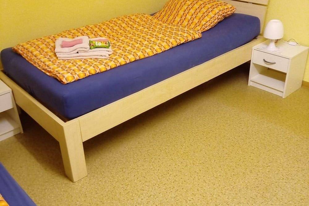 Ganze Wohnung, Ferienwohnung/App. für 2 Gäste mit 18m² in Künzell (121915) in Künzell, Rhön-Hessen