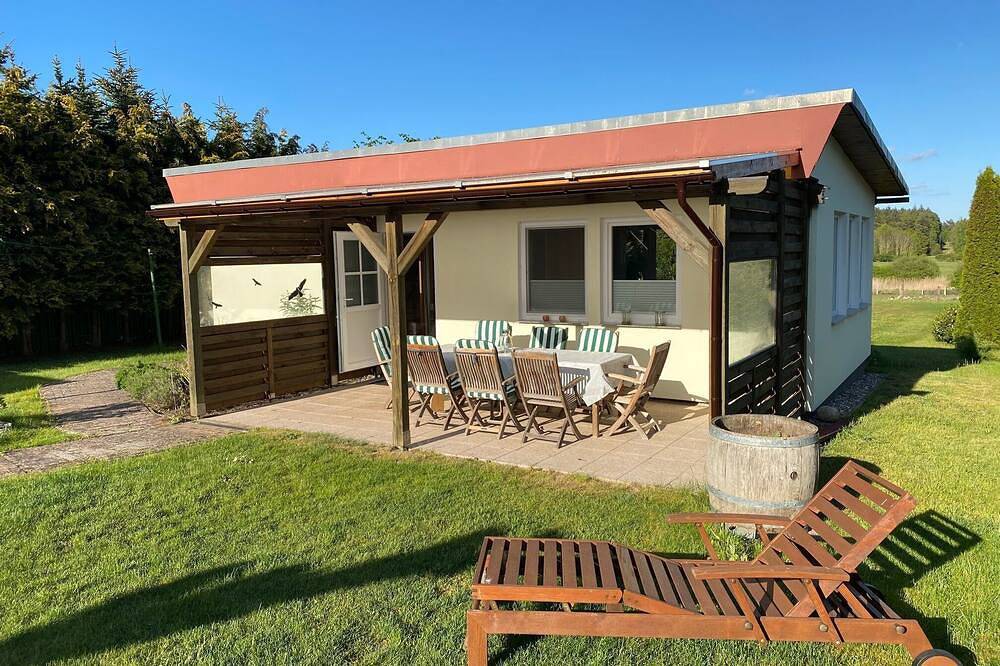 Ferienbungalow in der Natur mit direkter Bahnanbindung zur Insel Usedom in Buddenhagen, Wolgast