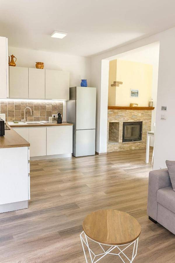 Ferienhaus für 5 Personen, mit Balkon und Terrasse sowie Garten und Seeblick in Gemeinde Porlezza - 3