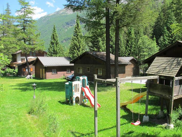 Ferienhaus für 6 Personen, mit Ausblick und Garten in der Schweiz
