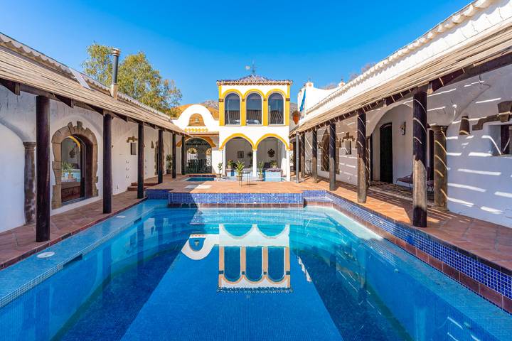 Holiday rental for 17 people, with garden, with pets in Andalusia