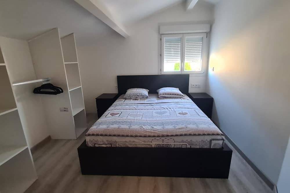 Family villa close to the sea and shops in Vias Plage, Vias