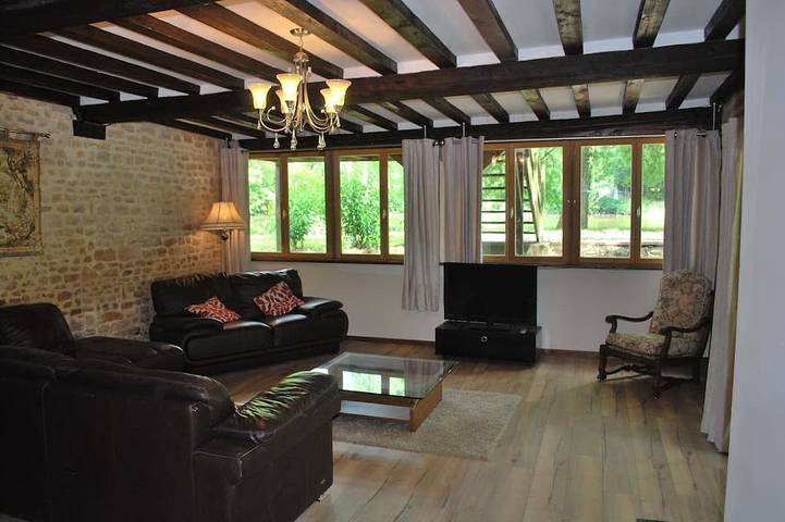 Gîte pour 9 personnes, avec balcon et jacuzzi ainsi que piscine et jardin à Guerquesalles - 4