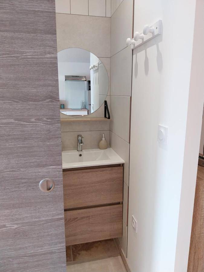 Gîte pour 2 personnes, avec terrasse à Fourques - 2