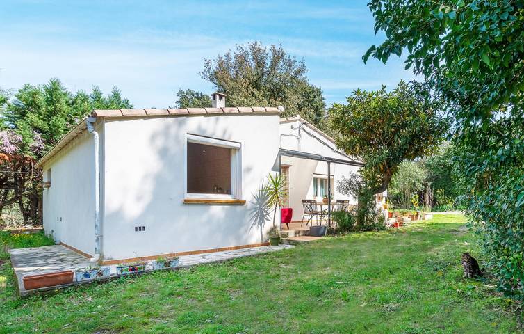 Appartement de vacances chic avec piscine et WiFi près de Saint-Chamas in Miramas, Côte méditerranéenne (France)