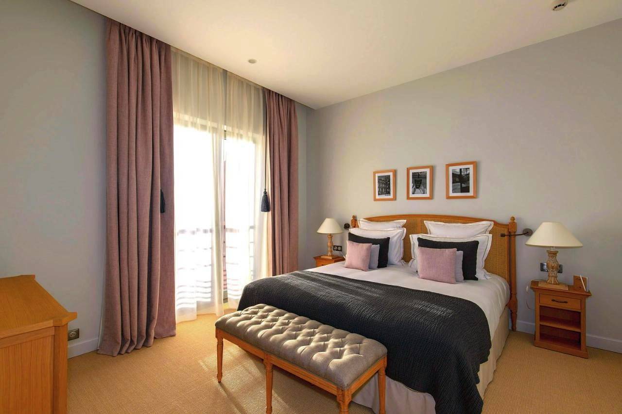 Three-Bedroom Apartment in Cognac, Charente