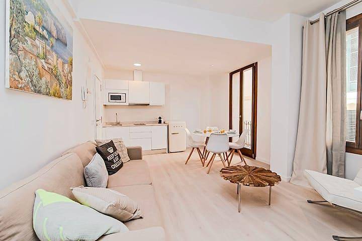 Ferienwohnung für 2 Personen, mit Pool und Balkon/Terrasse in Palma - 2