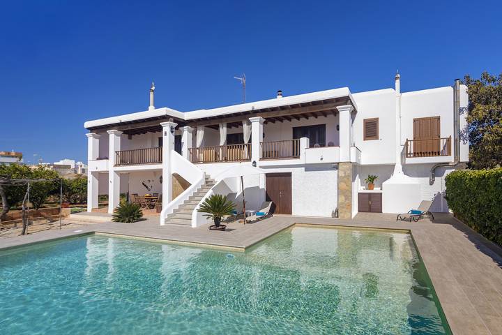 Casa de vacaciones para 8 personas, con Balcón además de Terraza y Jardín en Sant Antoni de Portmany