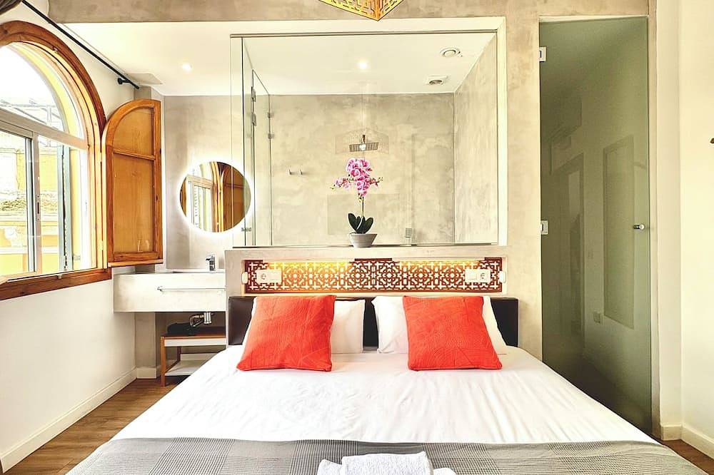 Unique House 5Br- Private Spa&Pool - Stayinseville in Casco Antiguo, Sevilla