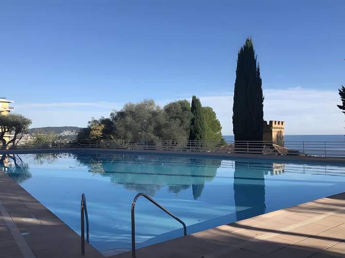 Ferienwohnung für 2 Personen, mit Balkon in Nizza