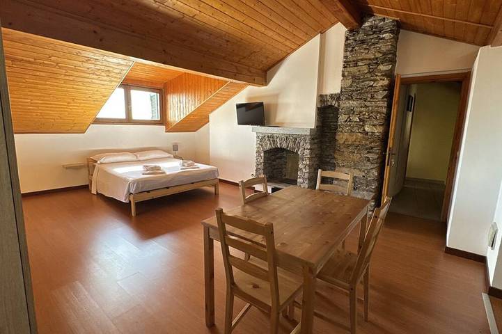Entire apartment, Trarego Haus - Apartment 7 in Viggiona, Trarego Viggiona
