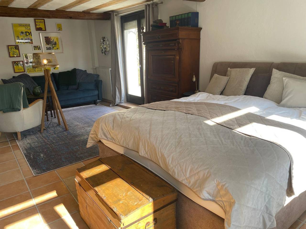 Üb Appartement /Bad&Schlafzimmer, Küche, Esszimmer in Vendersheim, Rheinhessen