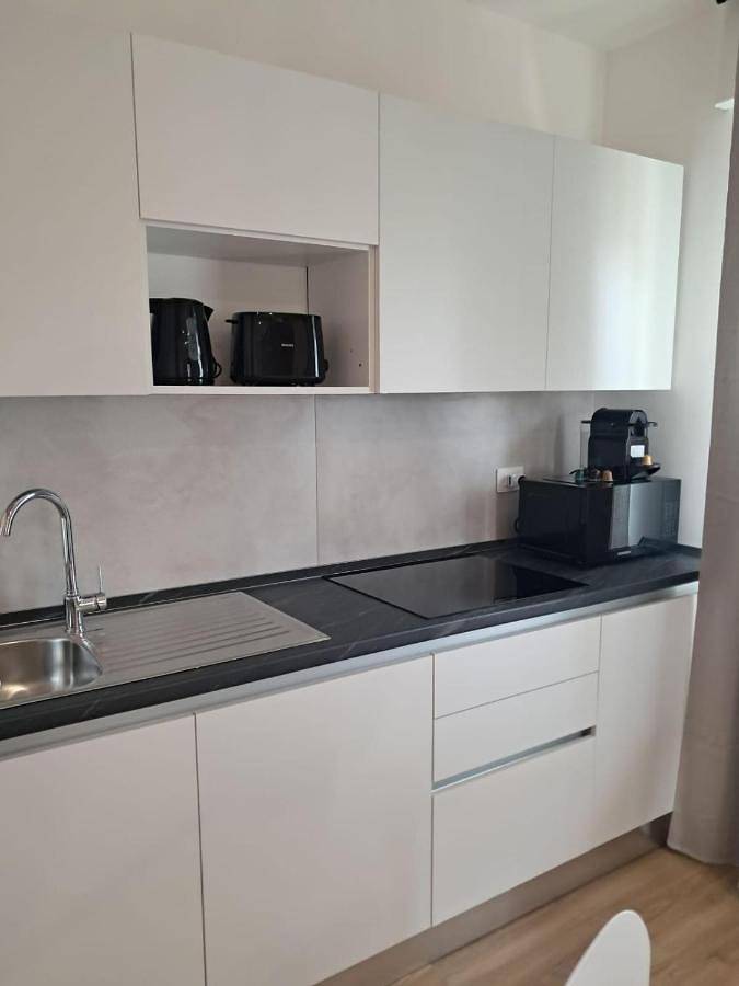 - Numberz - Rooms Apartments and Suites with Wi-Fi and Ac in Latina, Agro Pontino