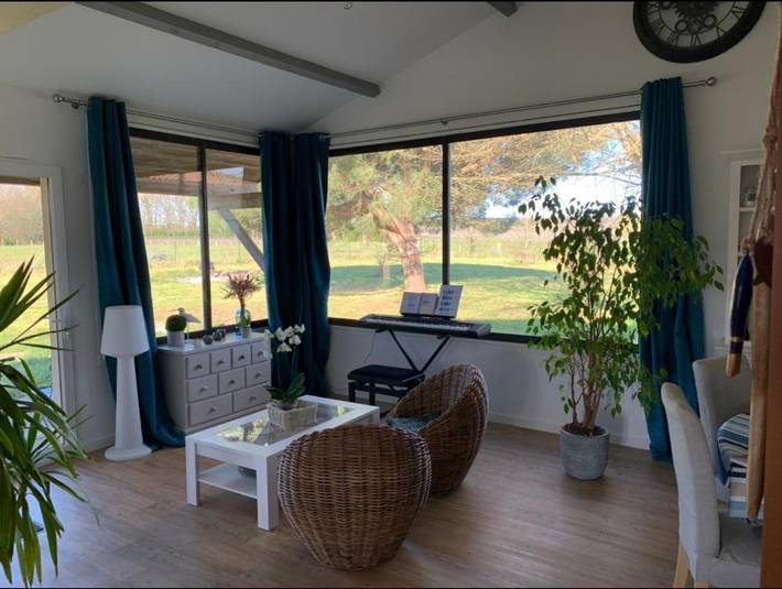 Gîte pour 2 personnes, avec piscine ainsi que vue et jardin dans Campsas - 4