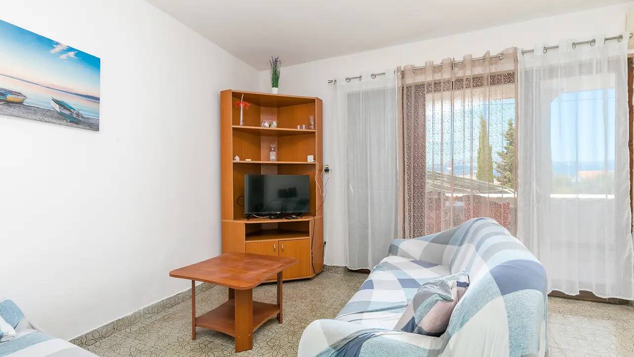 Cijeli apartman za odmor, Ferienwohnung für 4 Personen (42 m²) in Slatine in Slatine, Ciovo