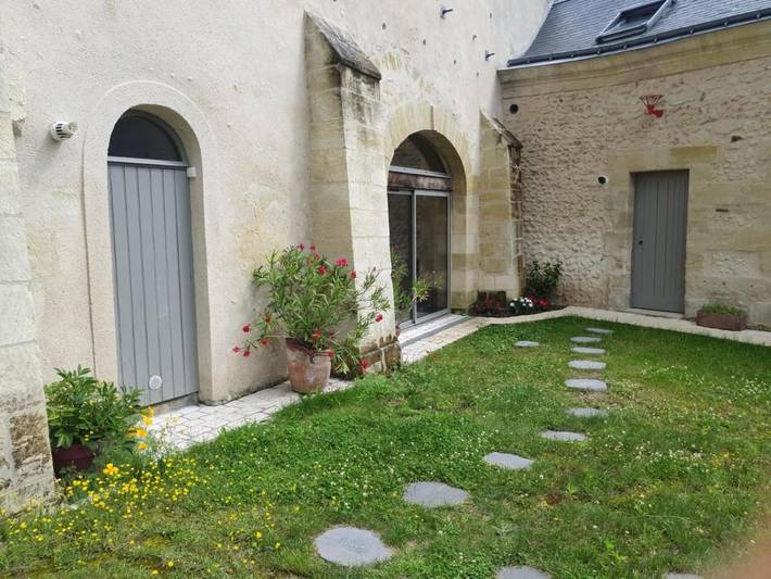 Gîte pour 2 personnes, avec terrasse ainsi que jacuzzi et jardin à Vouvray - 4