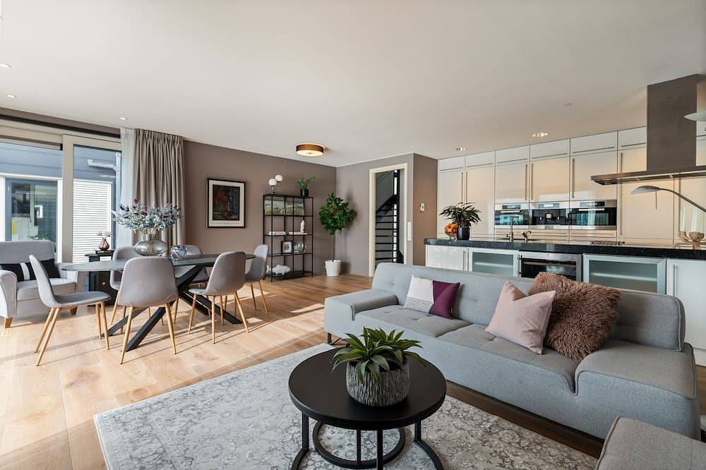 Stylish and fully equipped water villa with a large rooftop terrace — your perfect Amsterdam stay. in Amsterdam Oost, Holländische Küste
