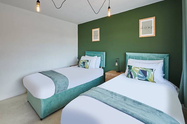 Chester Haus nur 2 km von berühmten Rennen und römischer Stadt, 6 Schlafplätze von Restfully in Chester, West Cheshire und Chester