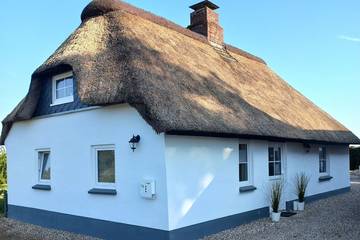 Ferienhaus für 4 Personen, mit Terrasse und Garten in Esgrus