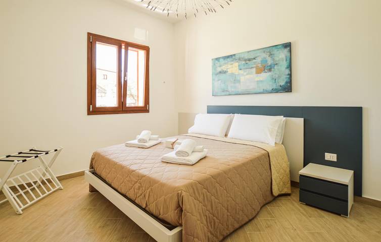 Location de vacances pour 10 personnes, avec piscine ainsi que jardin et terrasse à Balestrate - 4