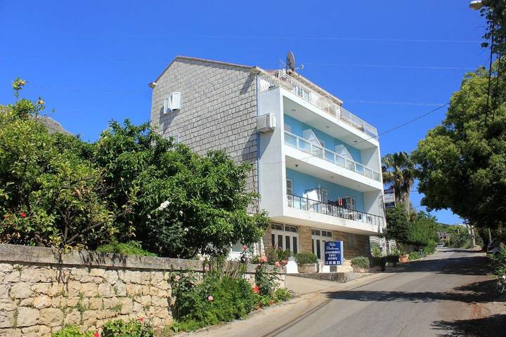 Gîte pour 2 personnes, avec piscine à Cavtat - 2