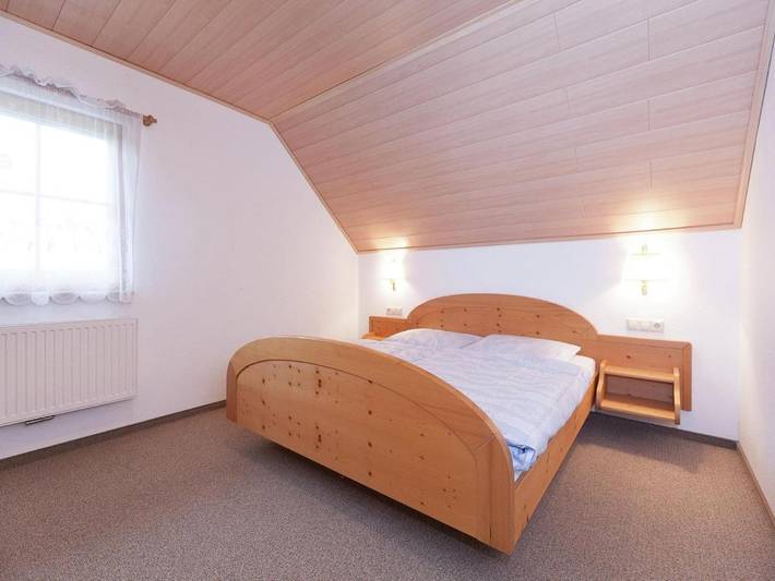 Ferienwohnung für 5 Personen, mit Terrasse und Garten sowie Seeblick in Waldachtal - 4