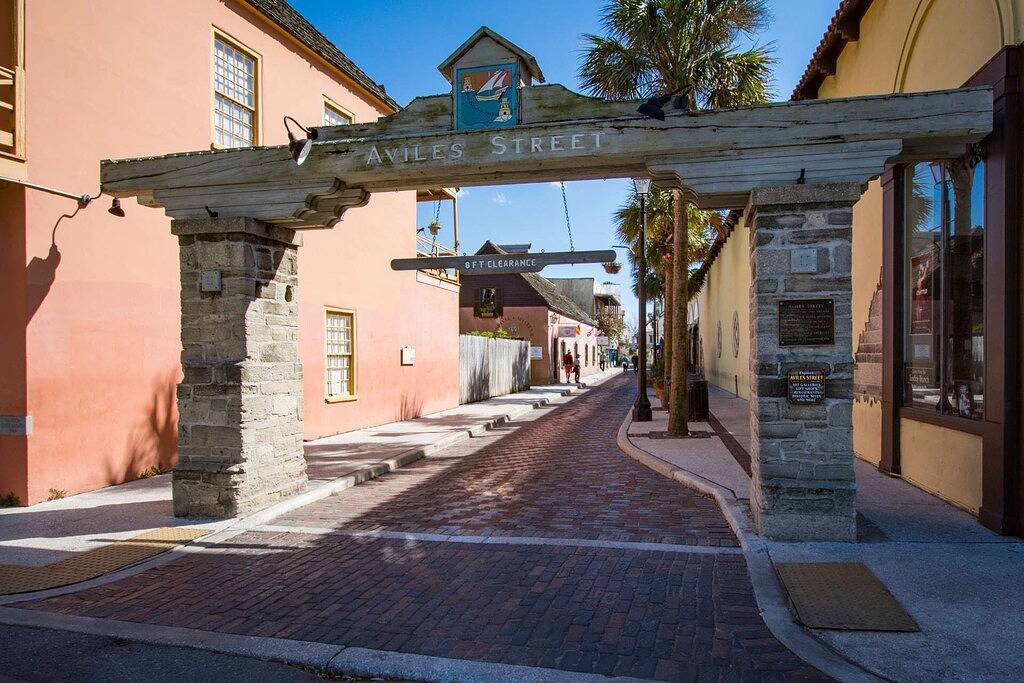 Ganze Wohnung, Beachcomber Penthouse in Vilano - Luxuriöser Rückzugsort mit Meerblick vom King-Size-Bett, kostenlose Attraktionen in Vilano Beach, St. Johns County