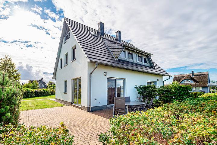 Ferienhaus für 6 Personen, mit Terrasse und Garten sowie Sauna in Neuenkirchen (Rügen)