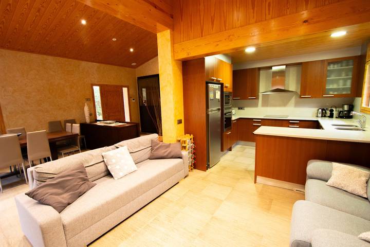 Location de vacances pour 9 personnes, avec jardin à Sils - 3