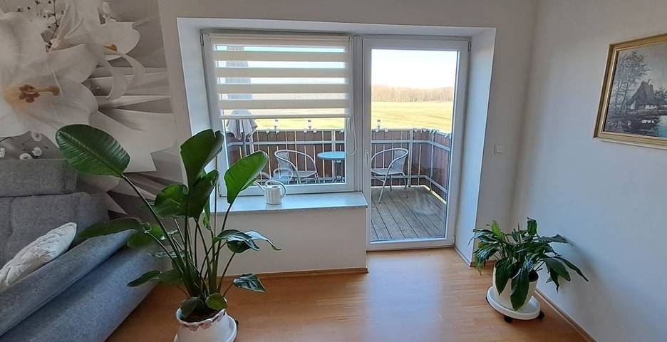 Ganze Wohnung, Komfortable Landwohnung am Finckener See mit Balkon, Terrasse und Garten in Fincken, Müritz