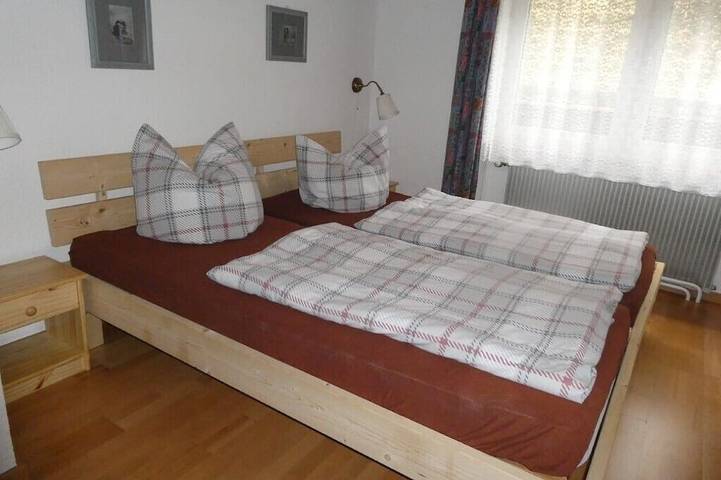 Ferienhaus für 22 Personen, mit Sauna und Pool sowie Garten am Taunus - 2