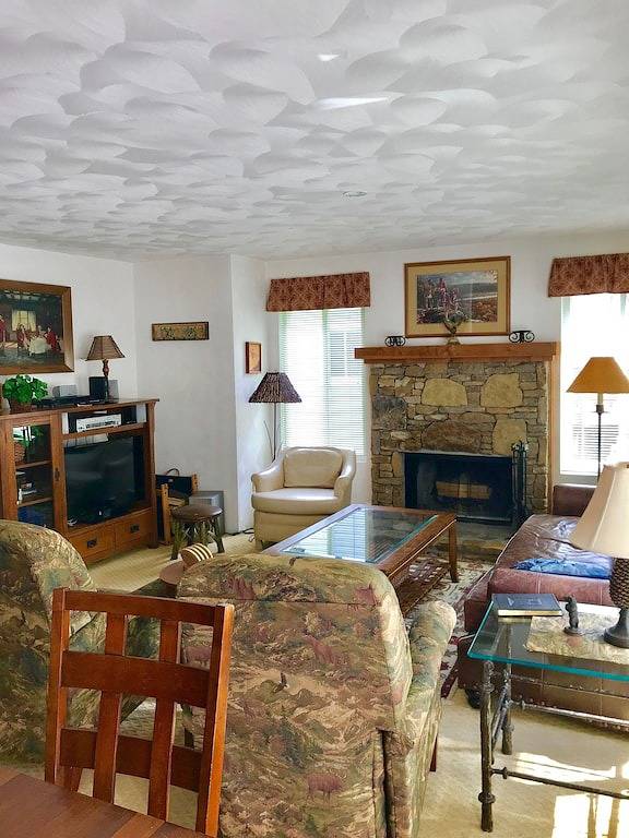 Reihenhaus mit 5 Schlafzimmern / Extra Untergeschoss / ideal für Familien oder Kinder oder Gäste in Hidden Valley, Pennsylvania