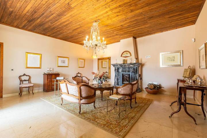 Bungalow para 2 personas, con jardín además de piscina y vistas, Se admiten mascotas en Castilla-La Mancha
