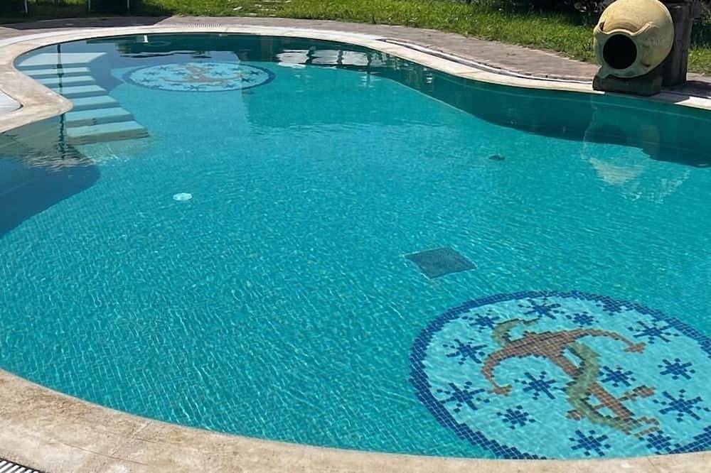 Villetta con sauna e piscina immersa verde a 400 metri e dalle spiagge in Forio, Ischia