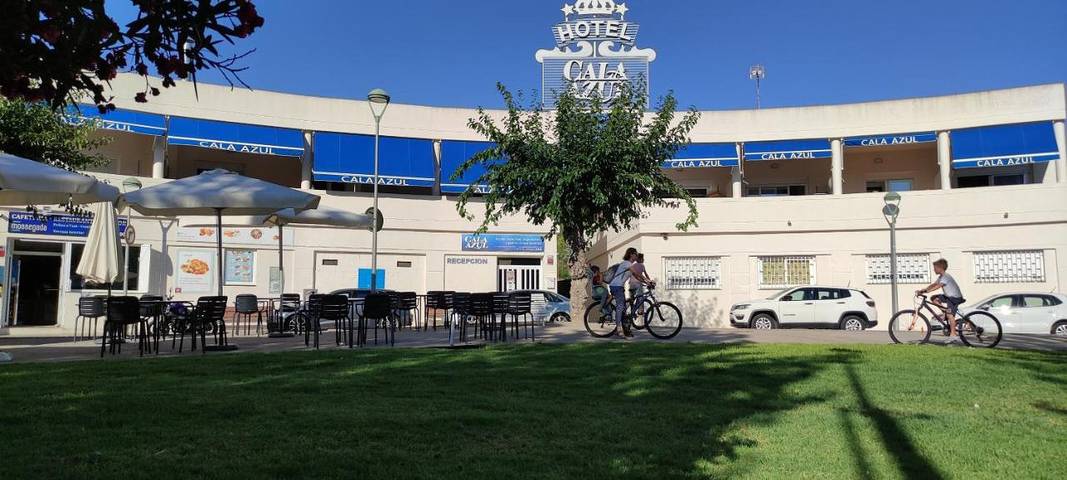 Appart’hôtel pour 3 personnes, avec piscine et terrasse, animaux acceptés