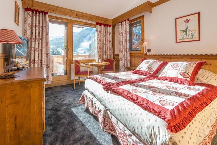 Hôtel pour 2 personnes, avec piscine et terrasse ainsi que jacuzzi et sauna dans Patinoire De Meribel - 4