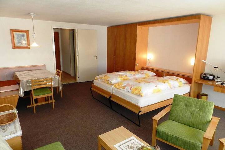 Ganze Wohnung, La Sarine 222 Studio, Dusche oder Bad, Wc 2-Bettwohnung in Gstaad, Saanen