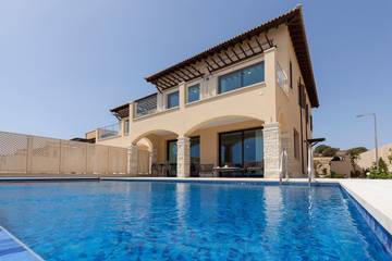 Villa for 6 People in Aphrodite Hills, South Cyprus, Photo 1